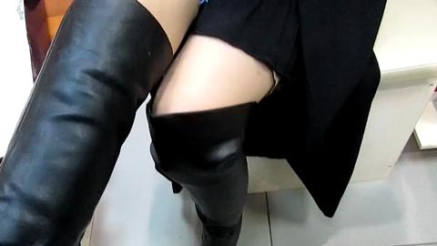 21645